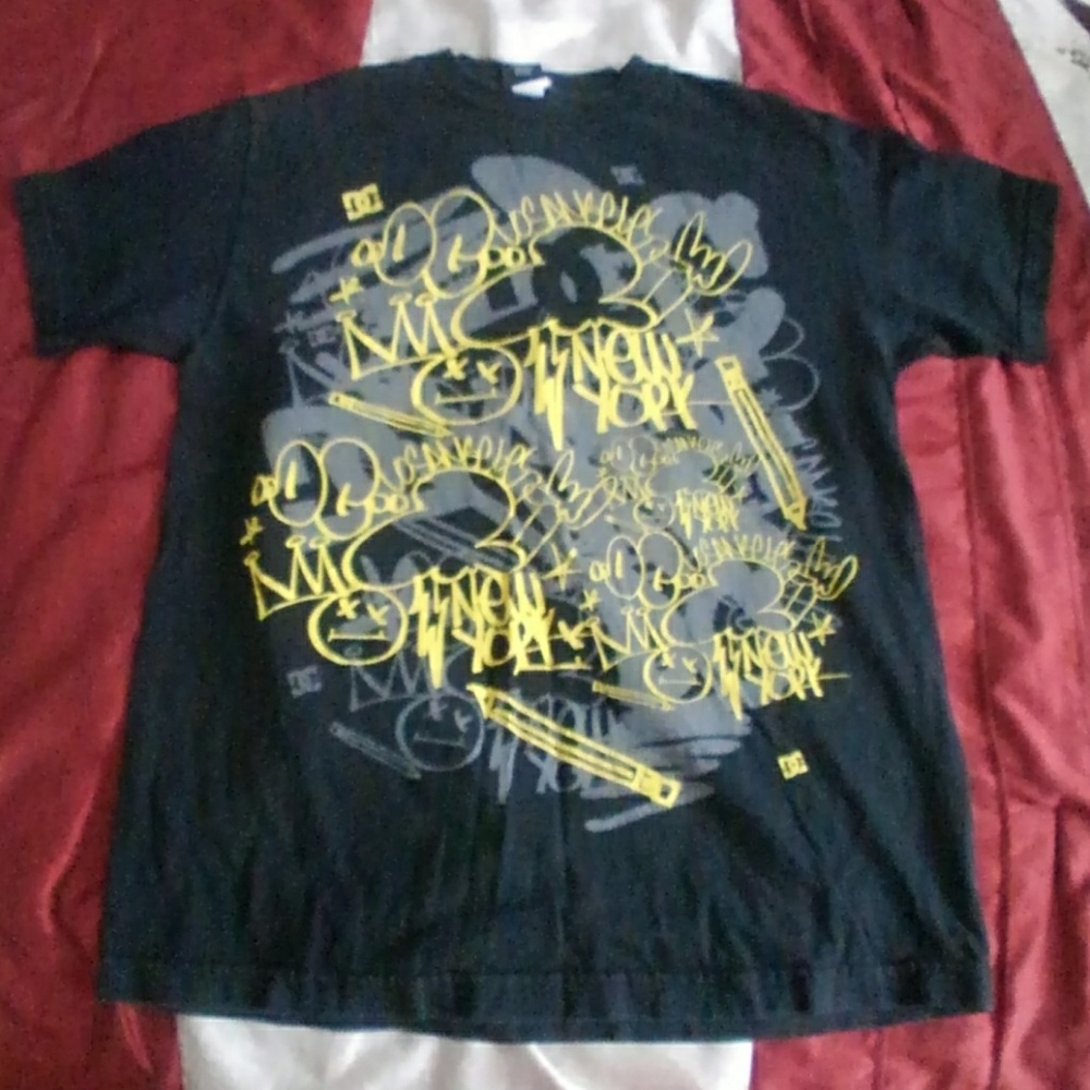 DC Tee - Picture 2 of 2